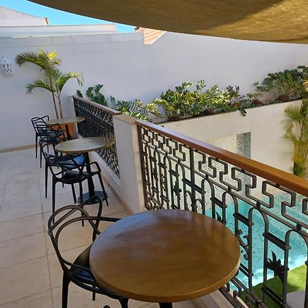 Villa Zawaia B&B Lagos Exteriör bild