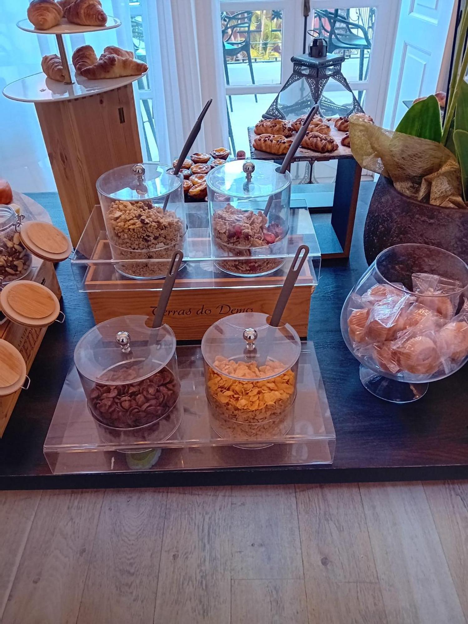 Villa Zawaia B&B Lagos Exteriör bild
